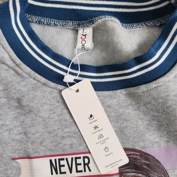 Ruth Bader Ginsburg Sweatshirt Gray Large Girl With A Book Feminist Gift NWT RBG - Picture 5 of 9